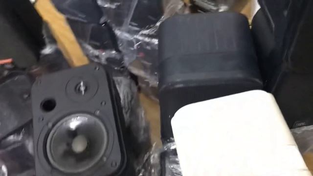 26/4 Loa tay loa lời mỹ xịn jbl 3,8tr 0941.891.914 Văn Phú Victoria Hà Đông Hn смотреть онлайн