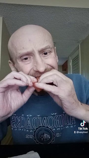 МУКБАНК КРАСНАЯ КОПЧЁНАЯ РЫБА смотреть онлайн