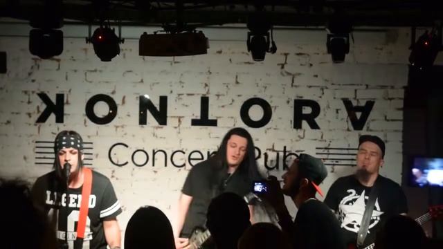 Poisonstars - Wicked Game,Rolling In The Deep (cover Him,Adele )(Kontora Grill Pub 26 мая Москва) смотреть онлайн