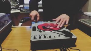 Practicing cuts with Reloop Spin