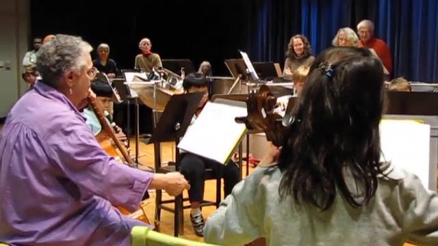 Beginning Baroque Ensemble Performing Hungarian Gavotte, Gavotte & Ronde смотреть онлайн