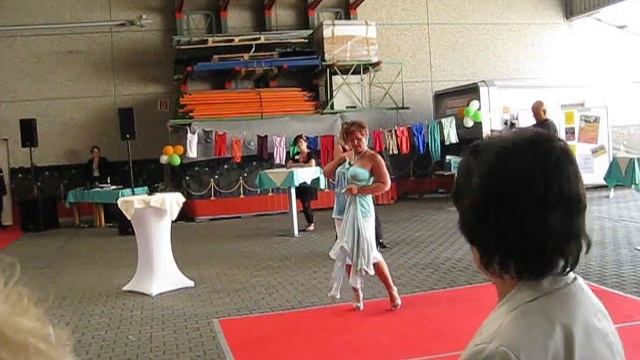 Modenschau beim Schlankstütztreffen 2012 -4- смотреть онлайн