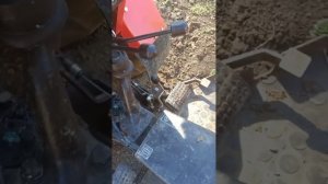 Работа с почвофрезой на тракторе МТЗ 132 Н