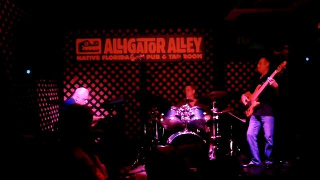 Earth Code at Alligator Alley Ft. Lauderdale FL. смотреть онлайн