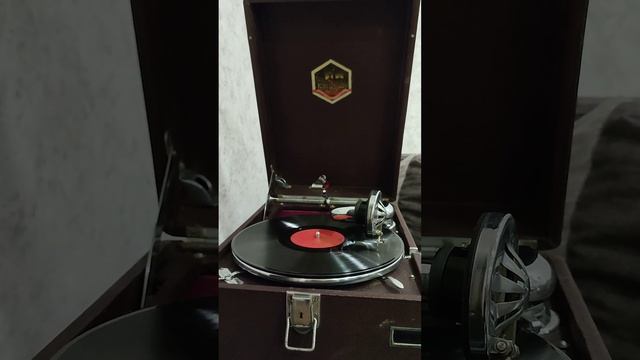 gramophone смотреть онлайн