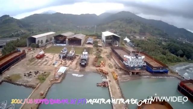 Docking KRI BUBARA 868 & KRI GULAMAH 869 di PT Caputra Mitra Sejati Cilegon Banten Jawa Barat смотреть онлайн