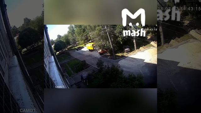 Ребенок выпал из окна. смотреть онлайн