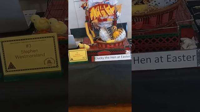 Clucky the Hen at Easter by: Stephen Westmoreland (WMC) смотреть онлайн