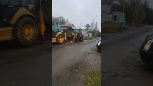 caterpillar vs Jcb мощному трактору тяжёлая работа смотреть онлайн