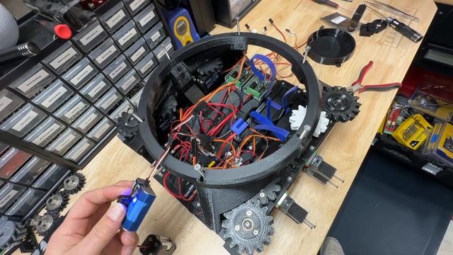 B2-EMO Imposs-A-Drive: Extend Servo Splitter and Reverse Cable Test смотреть онлайн