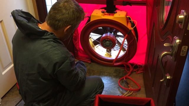 Blower Door Test смотреть онлайн