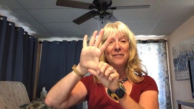 "Color the Apples" playtime and singalong смотреть онлайн