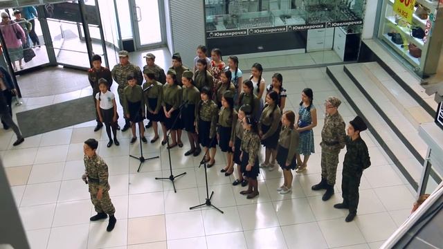 Акция "Звезда Победы" в торговых центрах города Атырау смотреть онлайн