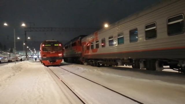 ТЭП70-0215. Прибыл из Суоярви. Петрозаводск. ЭД9М-0150. смотреть онлайн