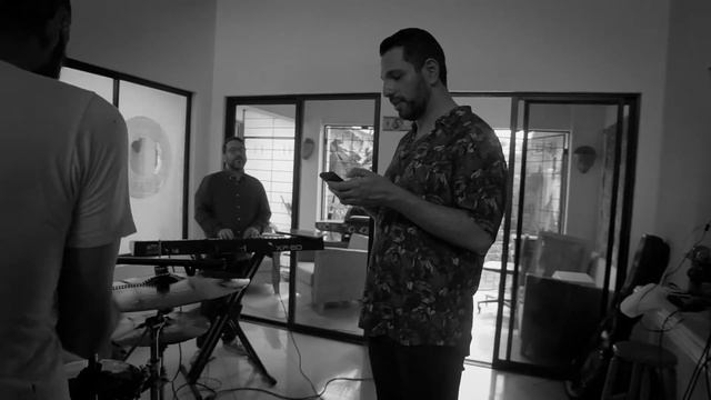 Adrian Cespedes- Sacrifice, Elton John cover смотреть онлайн