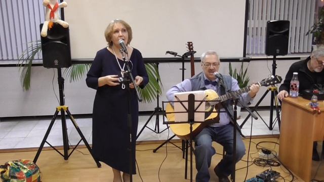 Открывают вечер Елена и Виталий Новиковы смотреть онлайн