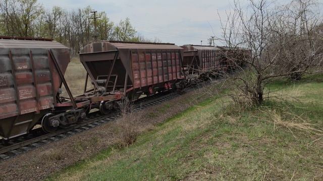 [CFM] Тепловозы ТЭ33АС-3002/3012 с грузовым поездом на перегоне Бессарабская - Абаклия. смотреть онлайн