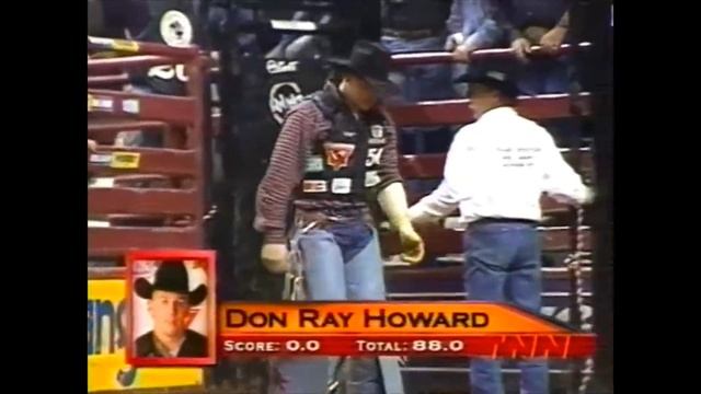 Hollywood bucks Don Ray Howard - 99 PBR Columbus, GA смотреть онлайн
