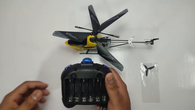 IR Helicopter Metal Series Unboxing & Testing | RC Helicopter Review | But Does It Really Fly? смотреть онлайн
