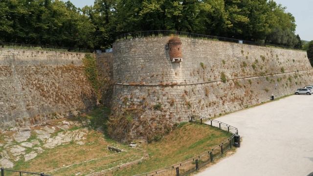 Brescia and its castle in one hour speed run | GX85 Leica 12-60 f2.8-4 July 22 2021 смотреть онлайн