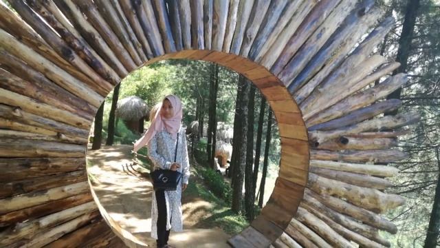 Style Hijab Buat Cewek Bertubuh Kurus смотреть онлайн