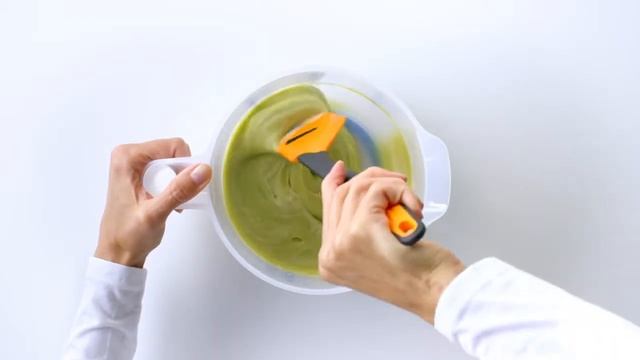 Recipe Video Avocado and White Chocolate Mousse смотреть онлайн