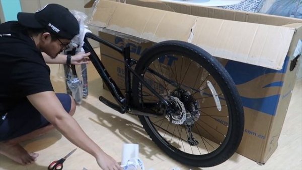 Giant XTC 820 Unboxing!!! [ Bike Check ]