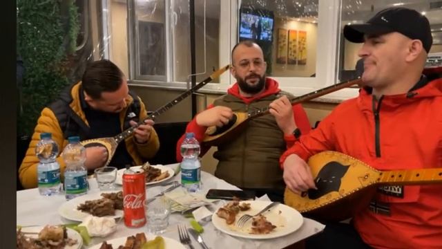 Pavlin Kola, Arben Pacani & Amarildo Ndreca 👌👌👌👌 смотреть онлайн