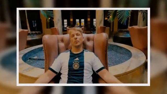 Oliver Pocher stellt seinen neuen WM-Song v.o.r - inklusive kritischem Unterton смотреть онлайн