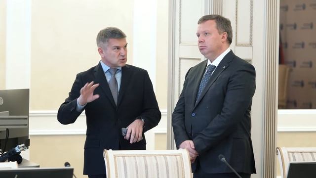 Рабочая встреча Игоря Маковского и первого заместителя гендиректора «Росатом» Кирилла Комарова смотреть онлайн