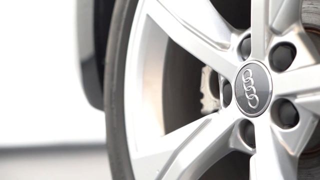 Audi A1 SPB смотреть онлайн