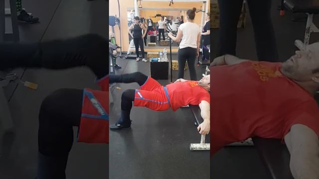 отведение ног в тренажоре+ягодичный мостик по 1 ой смотреть онлайн