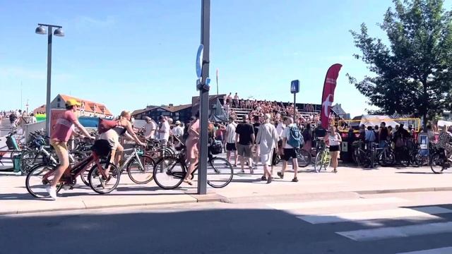 Моменты в #københavn #denmark смотреть онлайн