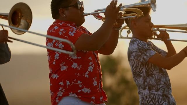 EUPHORIA - LA VIDA ES UN CARNAVAL смотреть онлайн