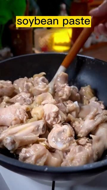 Chinese Food - Braised Chicken with Mushrooms смотреть онлайн