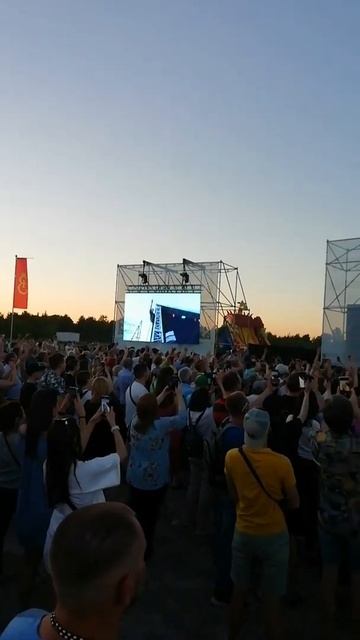 Дмитрий Колдун залез на мачту на день города Пушкин 2022