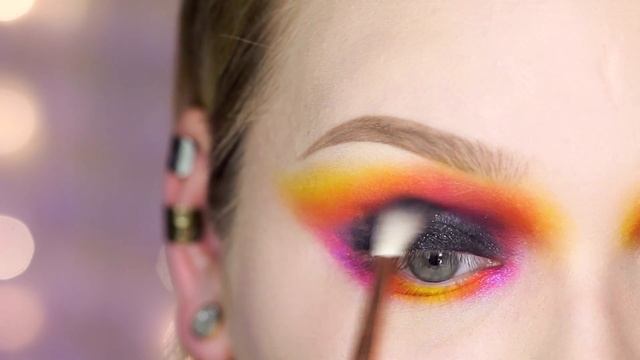 The Hunger Games Inspired Makeup Tutorial смотреть онлайн