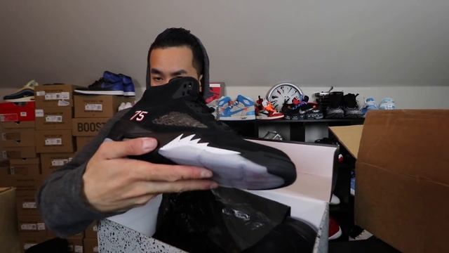 YEEZY "ZEBRA" DELAYED 11/16/18 | WIFE HATE THESE SNEAKERS !!! смотреть онлайн