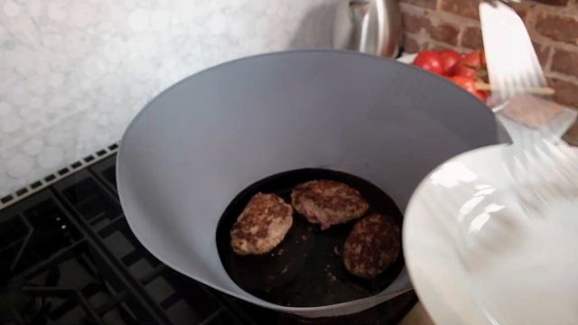 Frywall Fridays: Chopped Steak With Onions And Mushrooms
