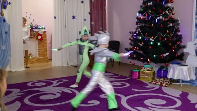 Новий рік у групі Веселка, садочок Орлятко (29.12.2020)