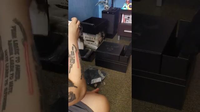 Ghost of Tsushima Collector's Edition Unboxing смотреть онлайн