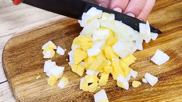 Try it and surprise your guests! New Beijing cabbage salad! смотреть онлайн