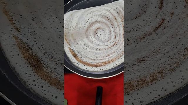 Non-Veg Breakfast #chicken #dosa #vada #youtubeshorts #healthy #viral #yt #foodie #ytshorts #cookin смотреть онлайн