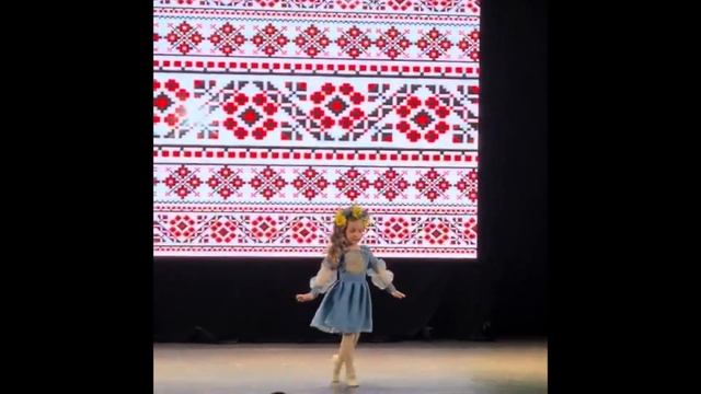 Танець «Я намалюю на папері»🎨 Сучасна танцювальна студія «Радужний»🌈💎