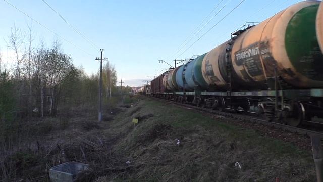 Электровоз ВЛ11М-232/211Б с грузовым поездом смотреть онлайн