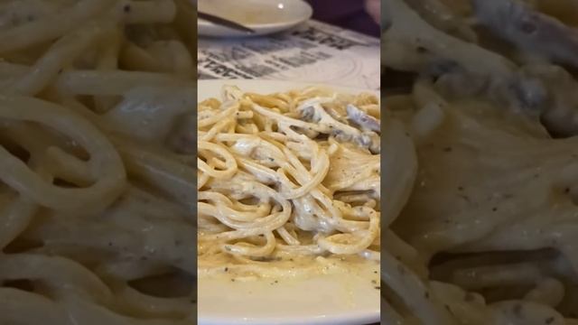 LUCIO’S TRUFFLE PASTA MAMA LOU’S ITALIAN KITCHEN #italianfood #pasta смотреть онлайн