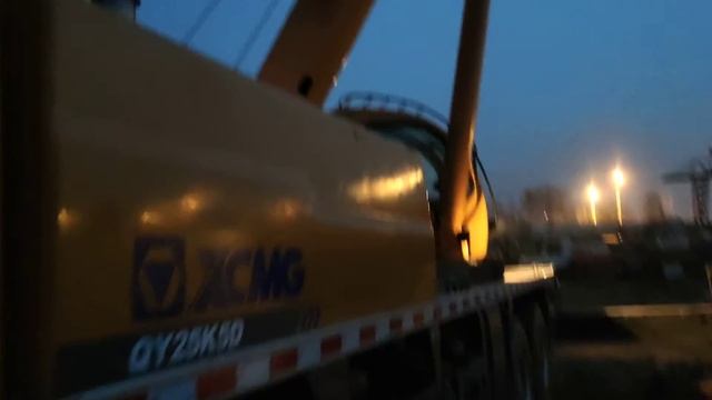 продажа этого крана марки сюй - гун 25 тонн, который выпускается в 2017 году, состояние автомоби смотреть онлайн