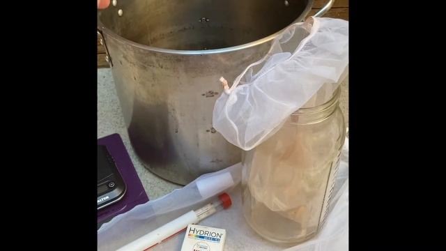 Beginners’ Guide on How to Naturally Dye @WildcraftDyeing смотреть онлайн
