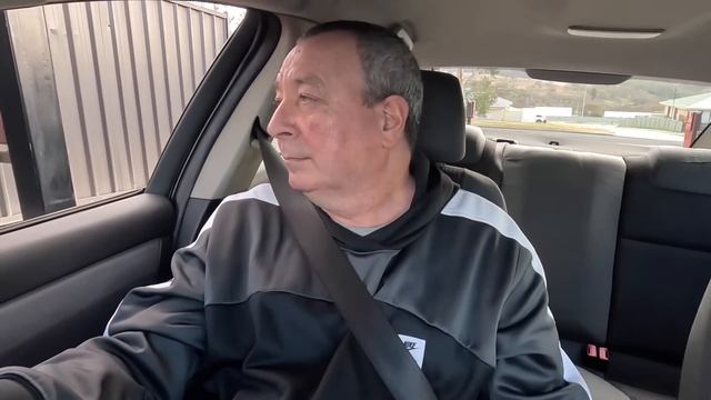 Letting The Person In Front Of Me Decide What I Eat @ HJ’s & KFC смотреть онлайн