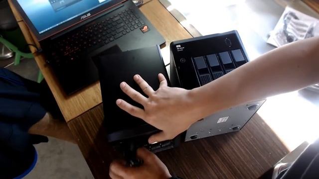Pinoy Unboxing: WD MY CLOUD EX4100 EXPERT SERIES 24TB смотреть онлайн